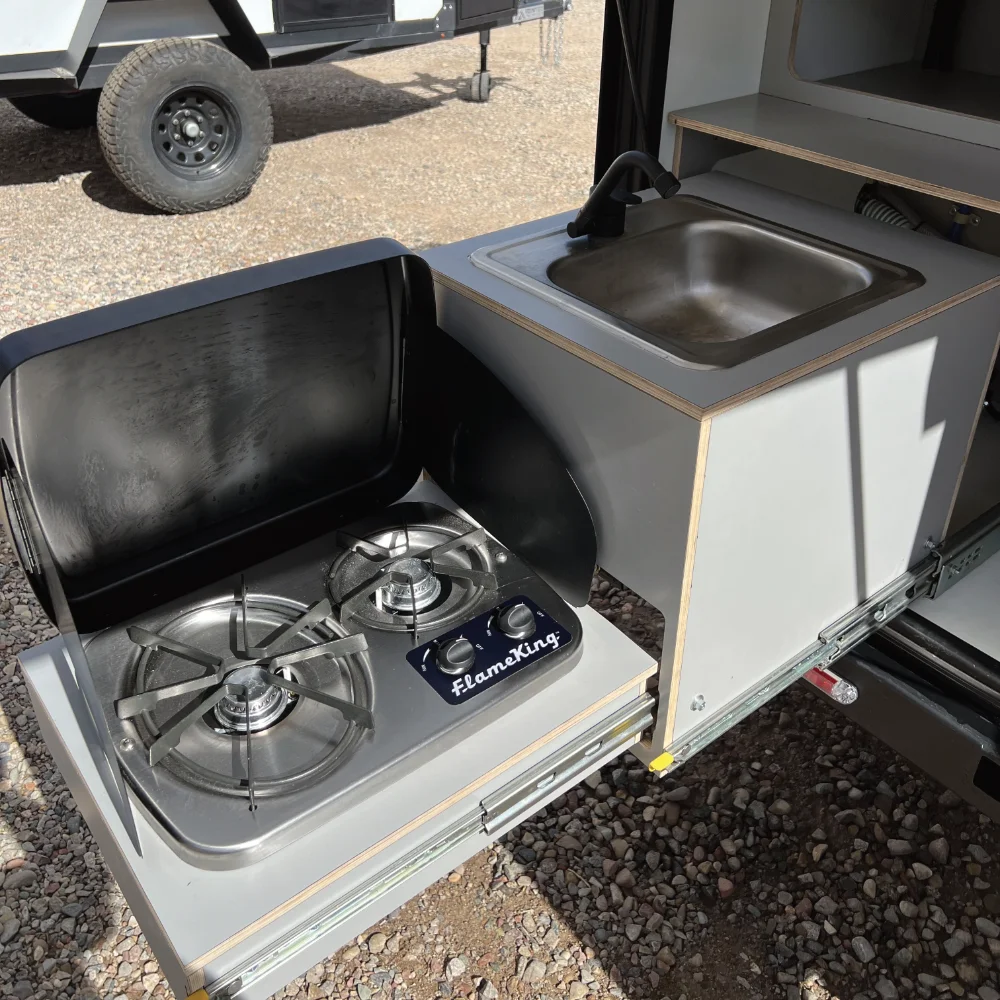2026-roch-pro-overland-offroad-camper-15